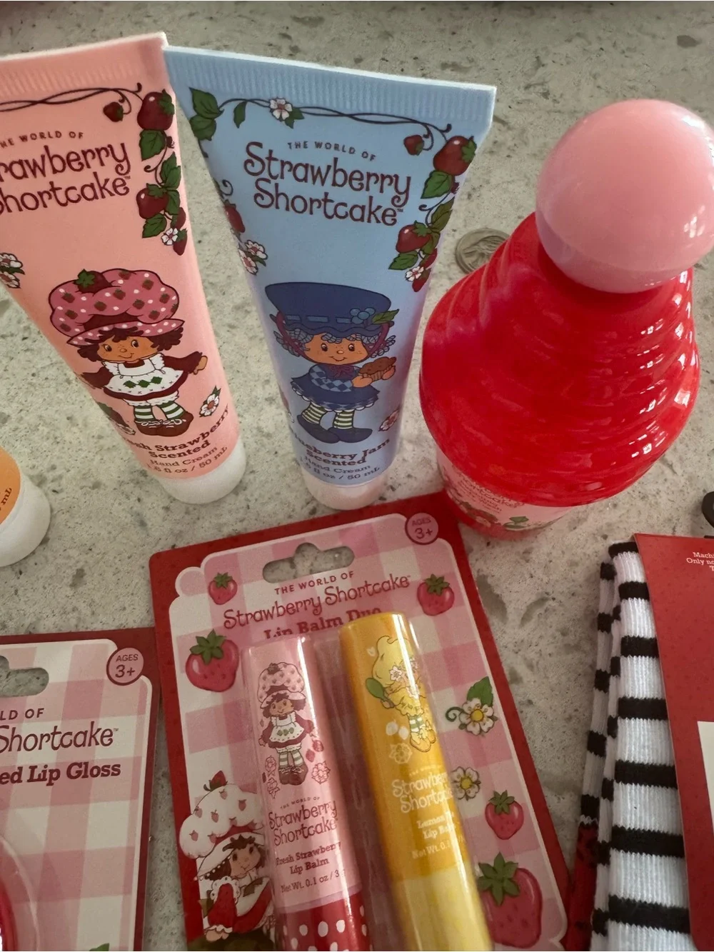 🍓 Strawberry Shortcake Beauty & Accessories Bundle – NEW! 8 Pieces